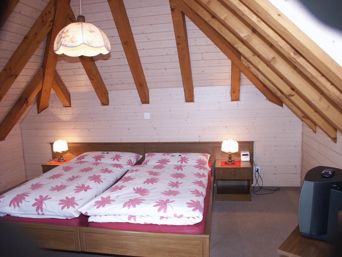 Hotel Garni Sonne Munsterlingen Екстер'єр фото